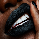 MAC Retro Matte Liquid Lipcolour-Caviar-Black - Image 3