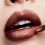 MAC Retro Matte Liquid Lipcolour Metallics-Foiled-Rose bronze (metallic) - Image 3
