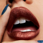 MAC Retro Matte Liquid Lipcolour Metallics-Foiled-Rose bronze (metallic) - Image 2