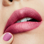 MAC Retro Matte Liquid Lipcolour Metallics-Metallic Rose-Rose gold (metallic) - Image 3