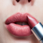 MAC Matte Lipstick-Mehr-Dirty blue pink - Image 2