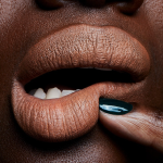 MAC Matte Lipstick-Kinkster-Midtone olive nude w. gold undertones - Image 4