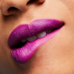 Mac Matte Lipstick-Heroine-Bright purple - Image 3
